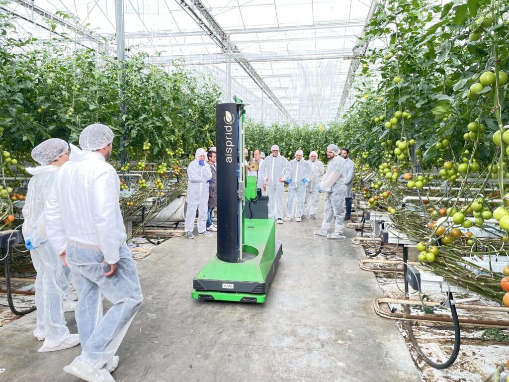 Live robot demonstration in greenhouse Aisprid